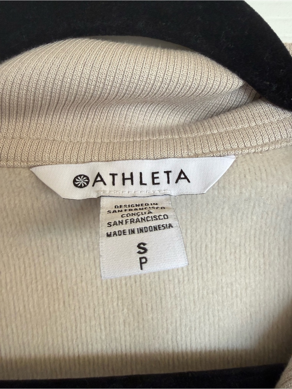 Athleta Cozy Karma 1/2 Zip Sweatshirt – Size Small - Picture 4 of 7